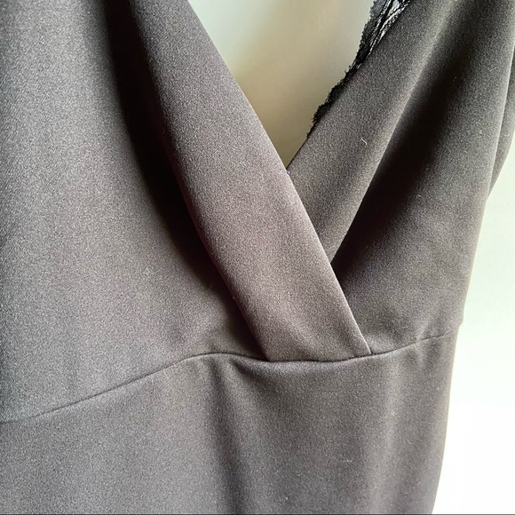 Lulu’s Martell black lace bodycon mini dress - Picture 3 of 7